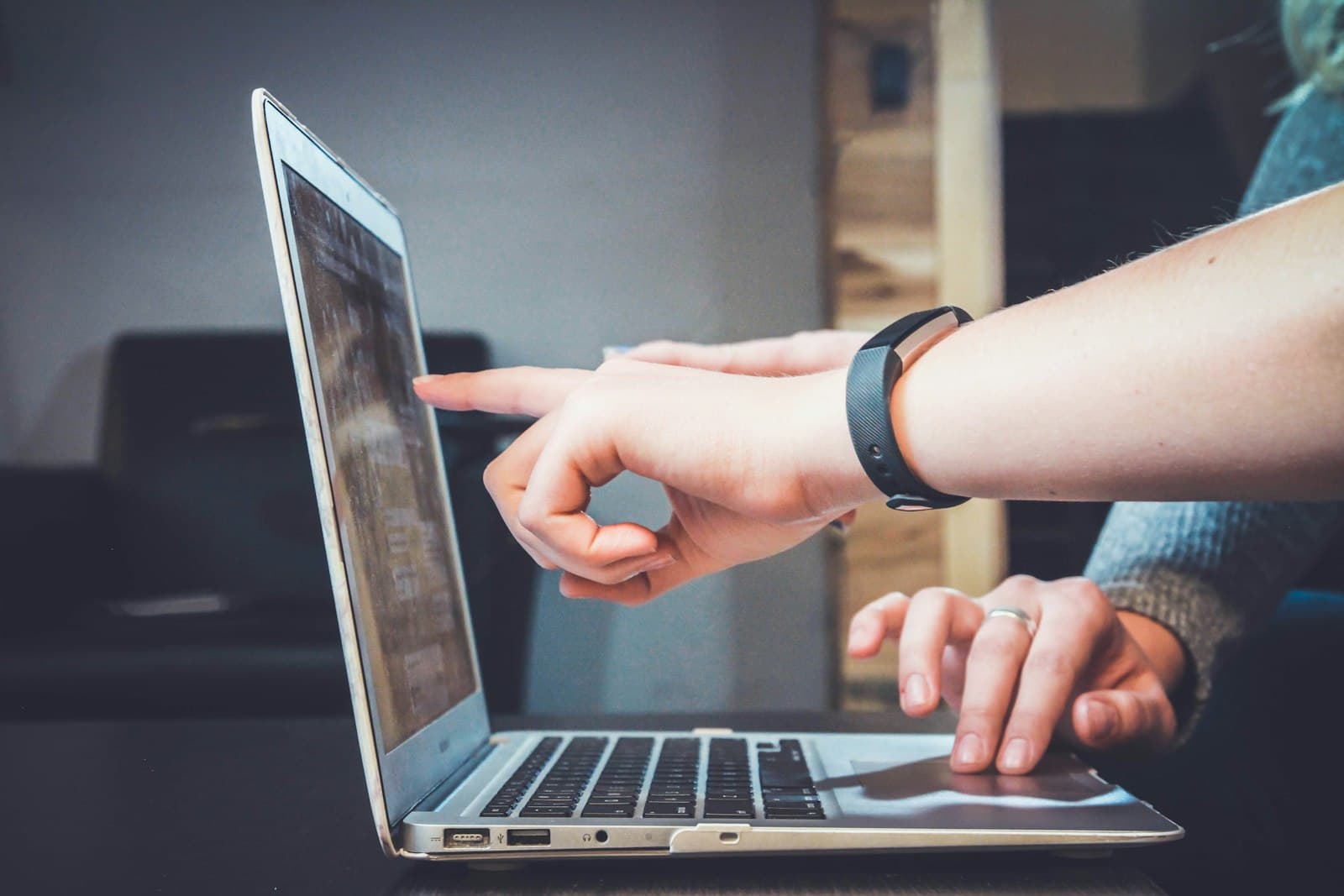 Learner following a self-paced course on a laptop